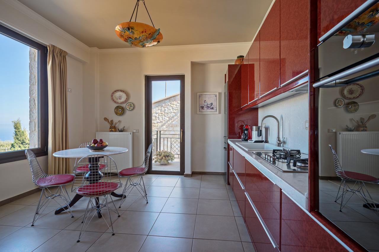 Sea Views At Villa Anemomylos With Heated Pool, Ping Pong And Tennis Agia Pelagia Kythira المظهر الخارجي الصورة