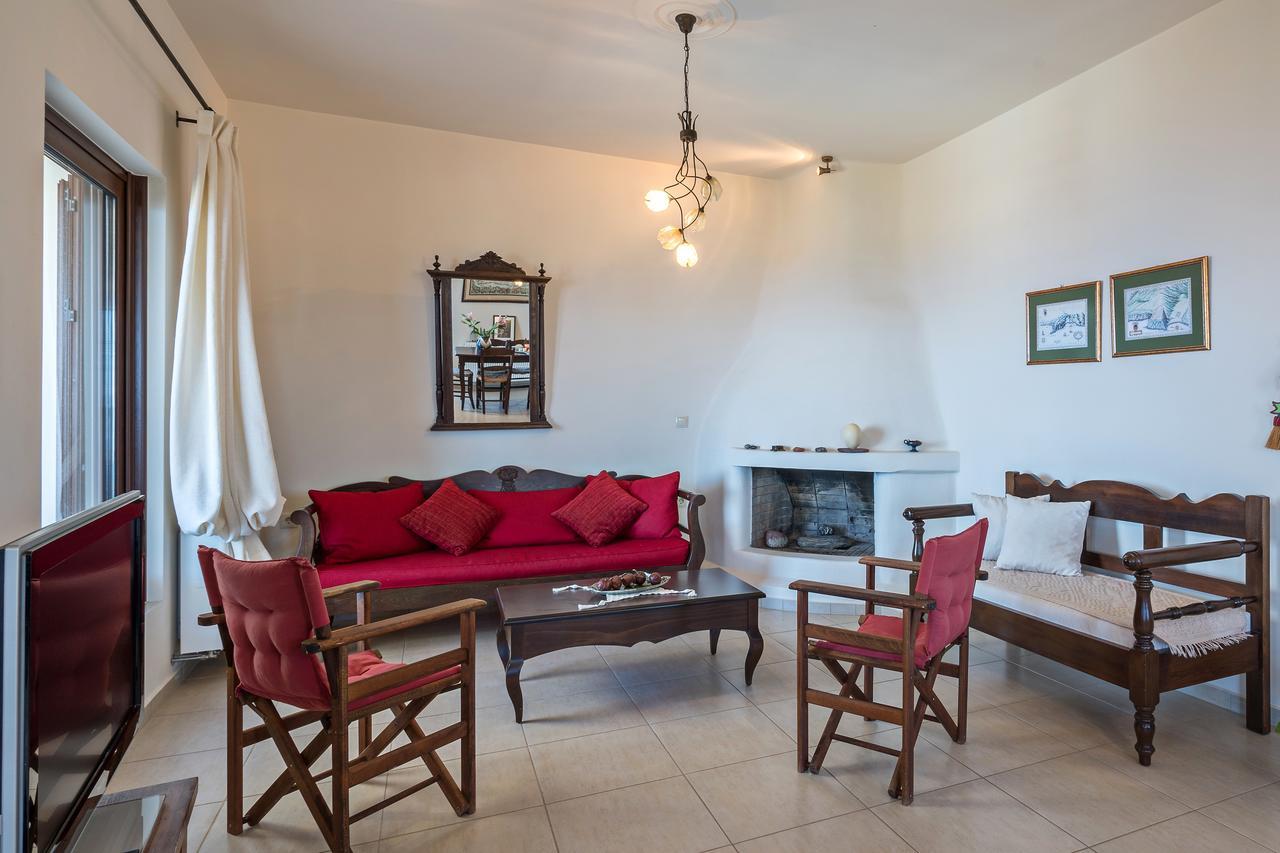 Sea Views At Villa Anemomylos With Heated Pool, Ping Pong And Tennis Agia Pelagia Kythira المظهر الخارجي الصورة